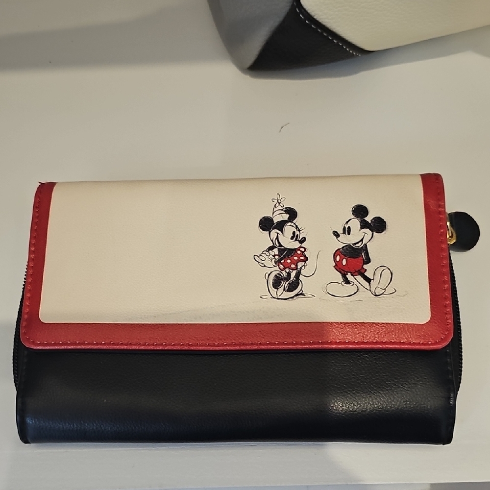 Wallet Black, Red, Cream